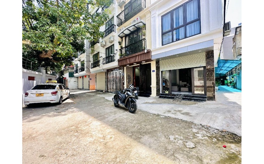BÁN NHÀ phố Lĩnh Nam Q. Hoàng Mai. HIẾM TRONG TẦM GIÁ. DT khủng 45m 5 Tầng Ô TÔ đỗ cửa chỉ 6 tỷ 350